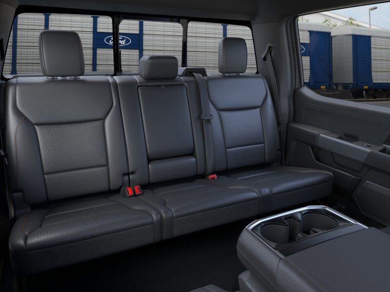 2025 Ford F-150 Lariat photo 12