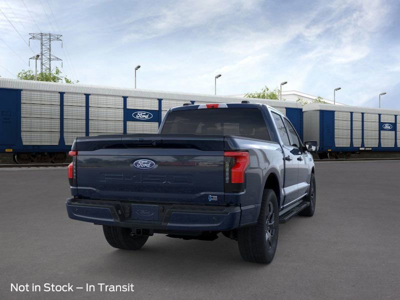2025 Ford F-150 Lightning photo 5