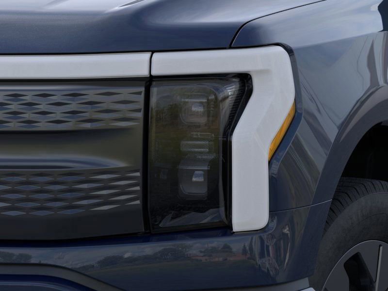 2025 Ford F-150 Lightning photo 15