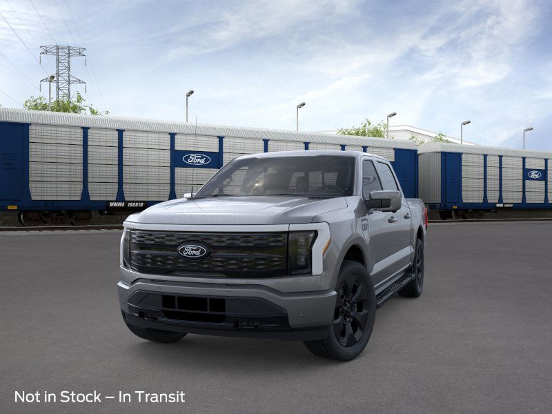 2025 Ford F-150 Lightning photo 2
