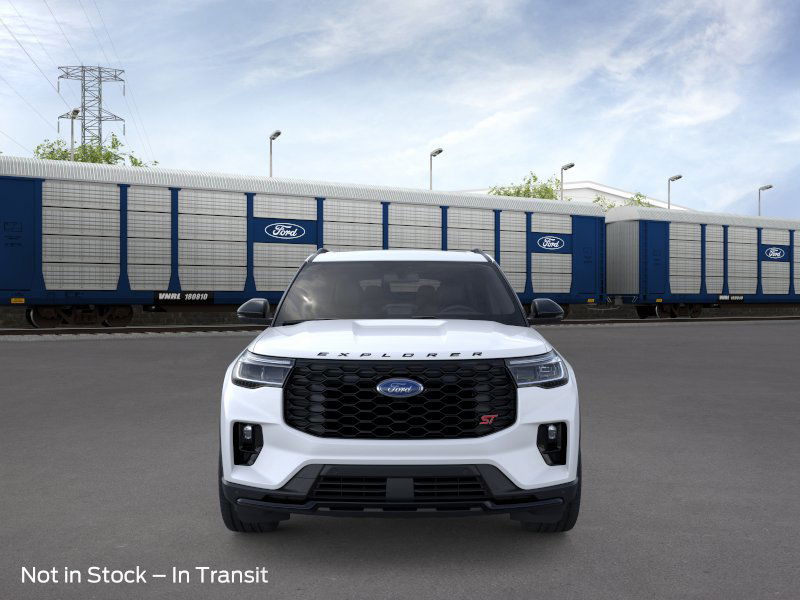 2025 Ford Explorer ST photo 5