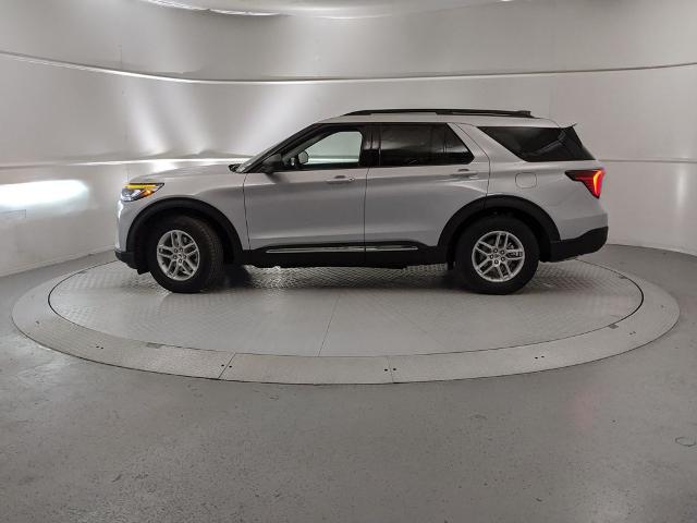2025 Ford Explorer photo 18