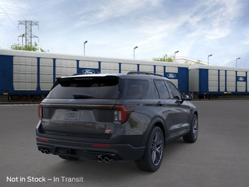 2025 Ford Explorer ST photo 6