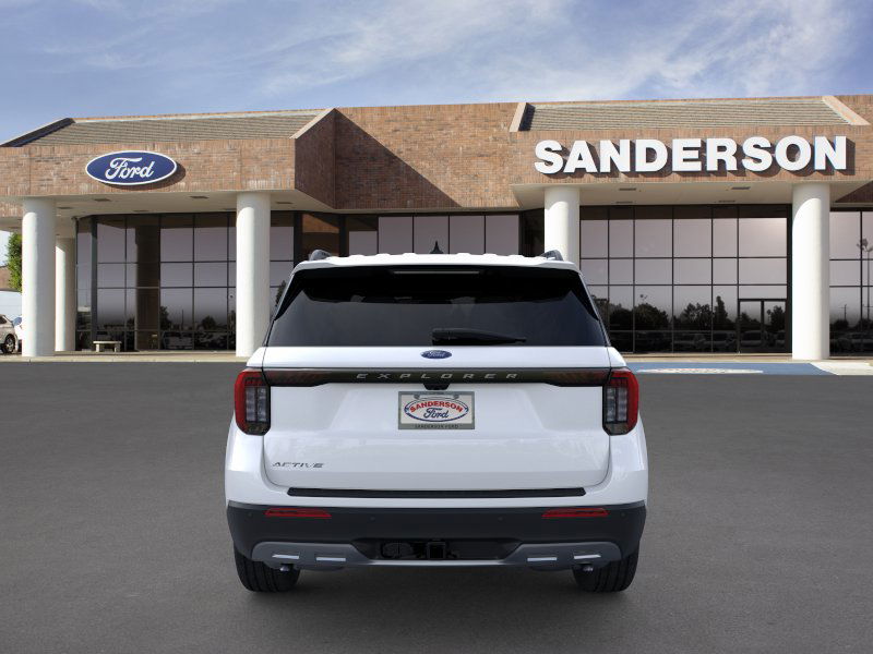 2025 Ford Explorer photo 3