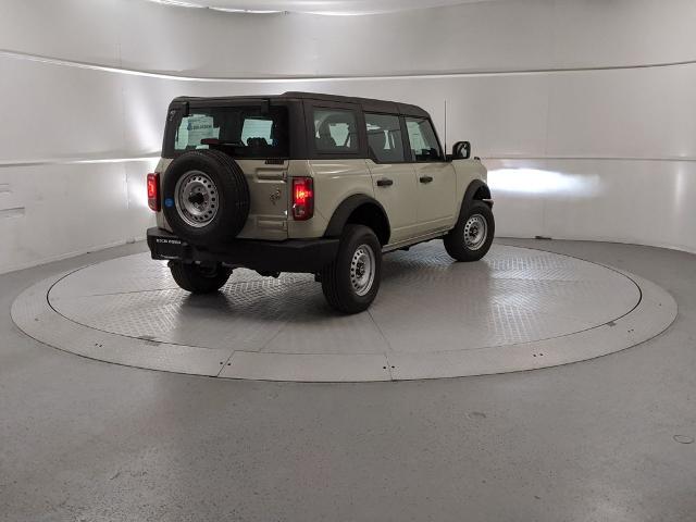 2025 Ford Bronco Base photo 3