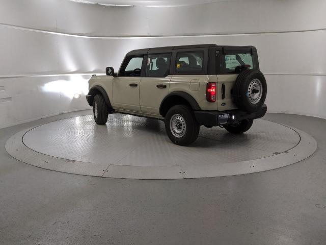 2025 Ford Bronco Base photo 4