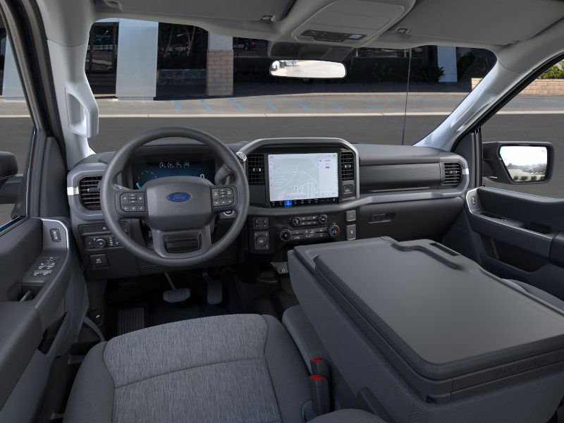 2025 Ford F-150 XLT photo 7