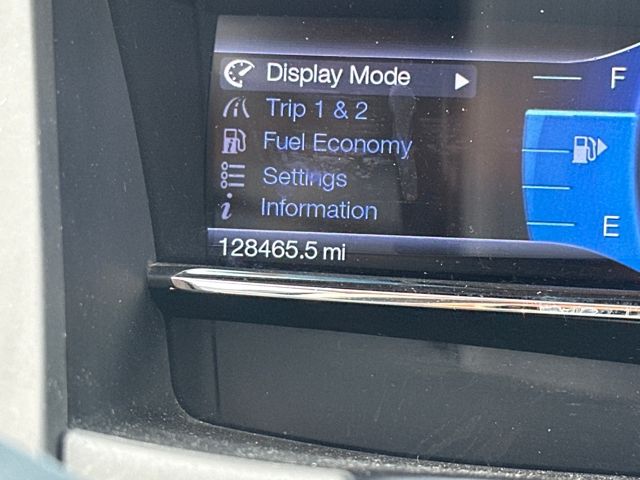 2013 Lincoln MKS Base photo 15
