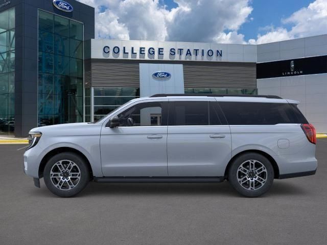 2025 Ford Expedition MAX photo 2