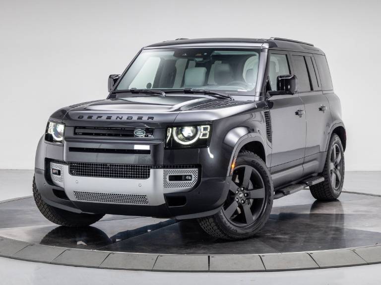 2025 Land Rover Defender 110 P400 S