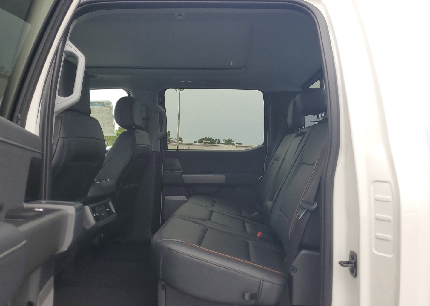 2026 Ford F-350 Super Duty Lariat - Photo 10
