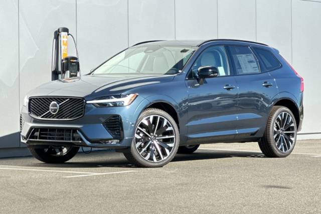 2026 Volvo XC60 B5 Ultra