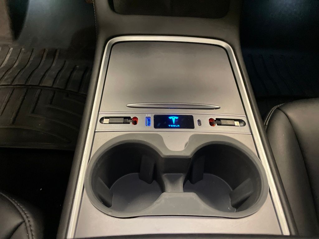 2021 Tesla Model 3 Long Range photo 9