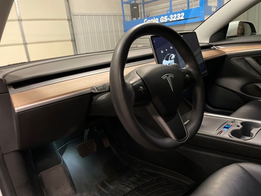 2021 Tesla Model 3 Long Range photo 12