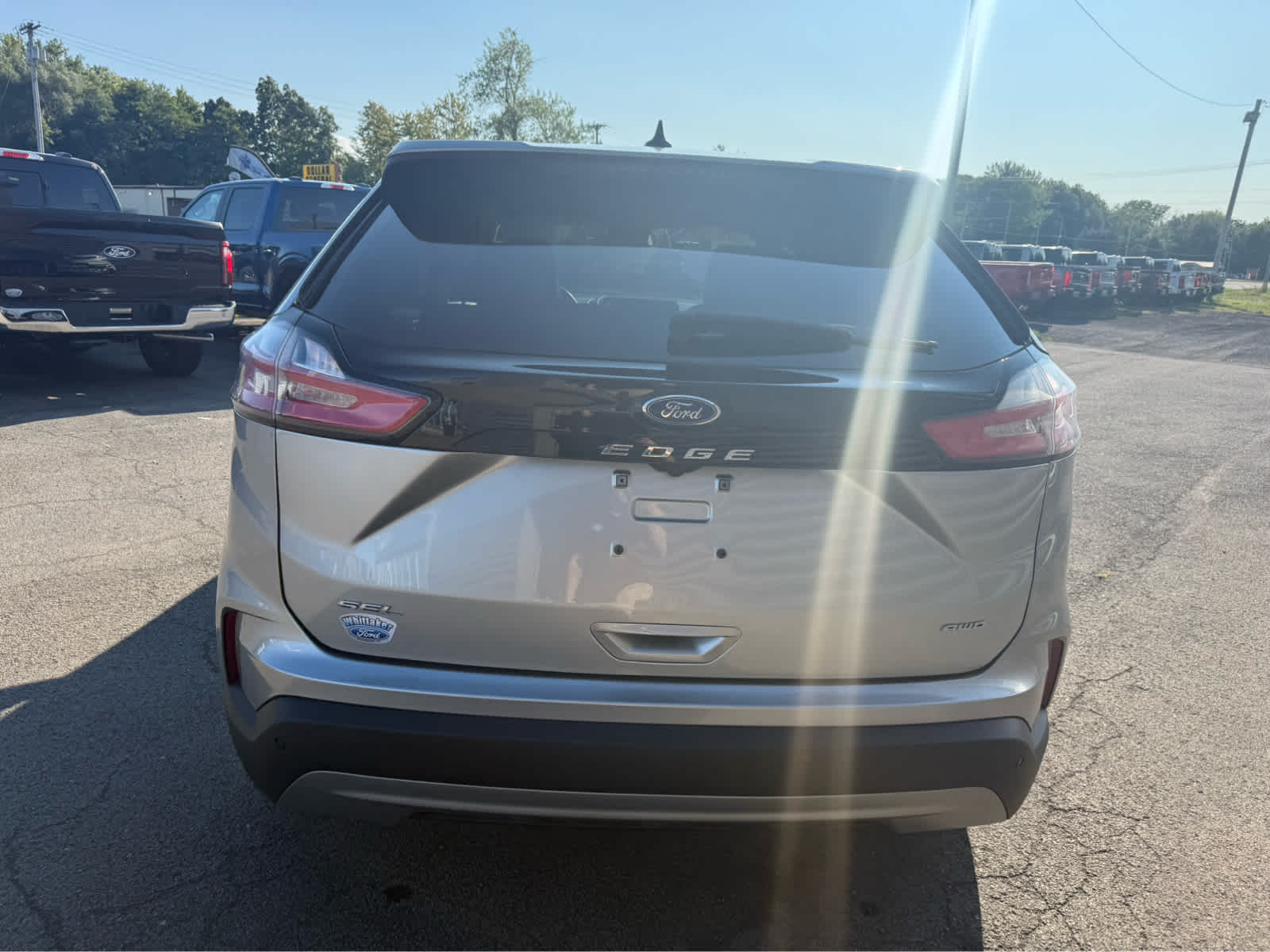 2023 Ford Edge SEL photo 5