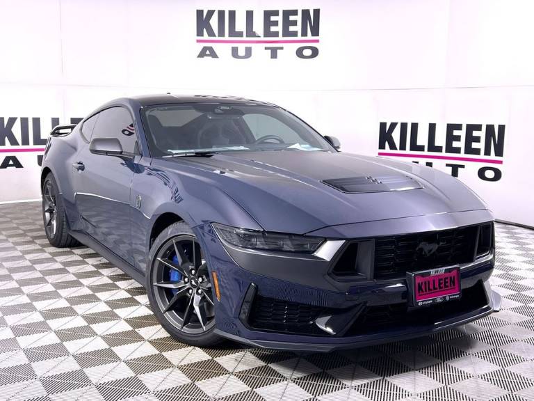 2025 Ford Mustang Dark Horse