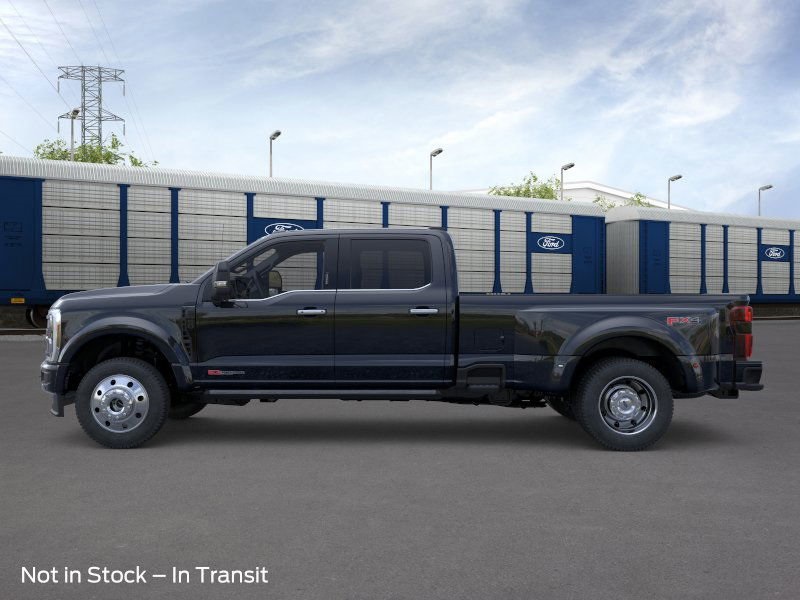 2026 Ford F-450 photo 3