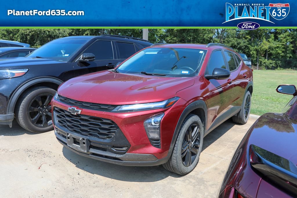 2024 Chevrolet Trax ACTIV photo 2