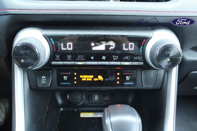 2022 Toyota RAV4 Prime XSE Premium photo 16