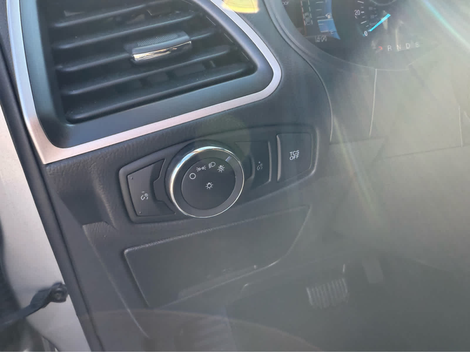2023 Ford Edge SEL photo 11