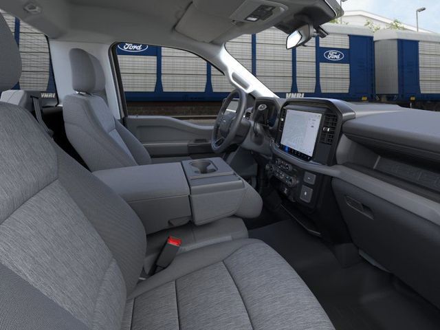 2025 Ford F-150 XL photo 8
