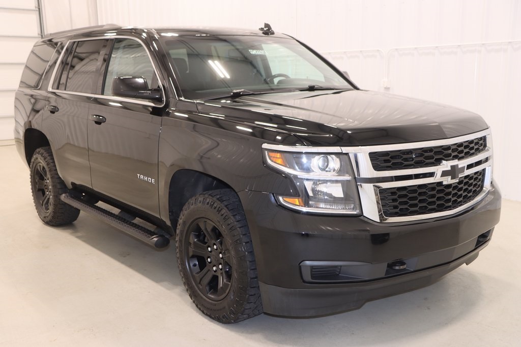 2018 Chevrolet Tahoe LS photo 3