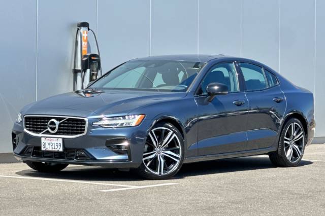 2019 Volvo S60 T5 R-Design
