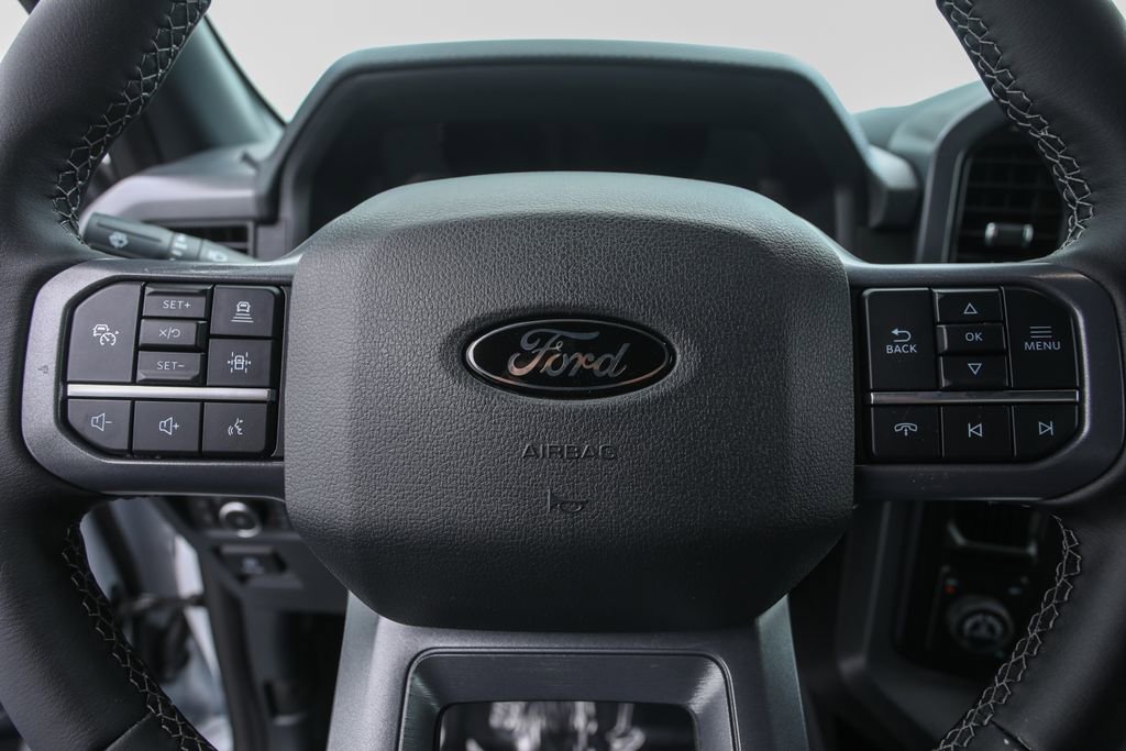 2025 Ford F-150 XLT photo 8