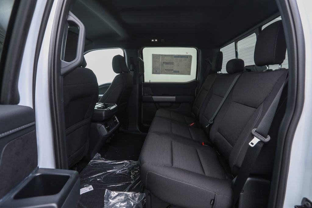 2025 Ford F-150 XLT photo 13