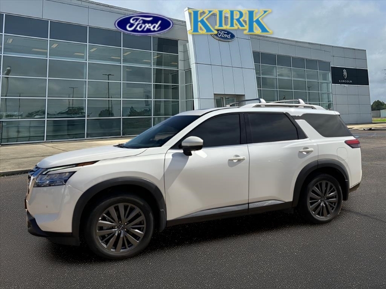 2022 Nissan Pathfinder SL