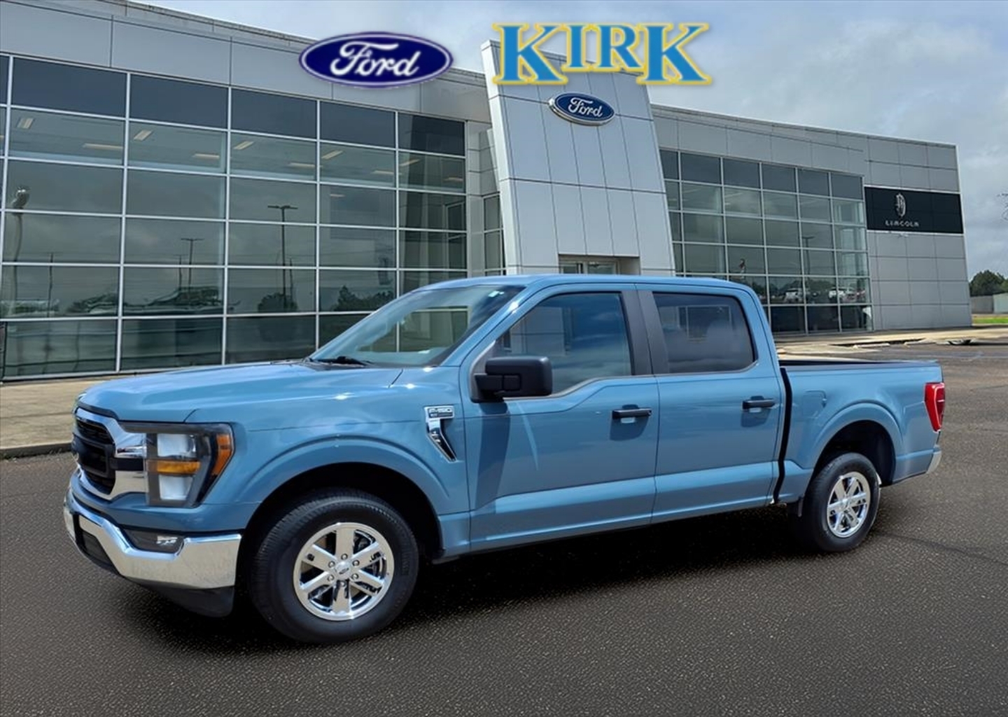 2023 Ford F-150 XLT's photo