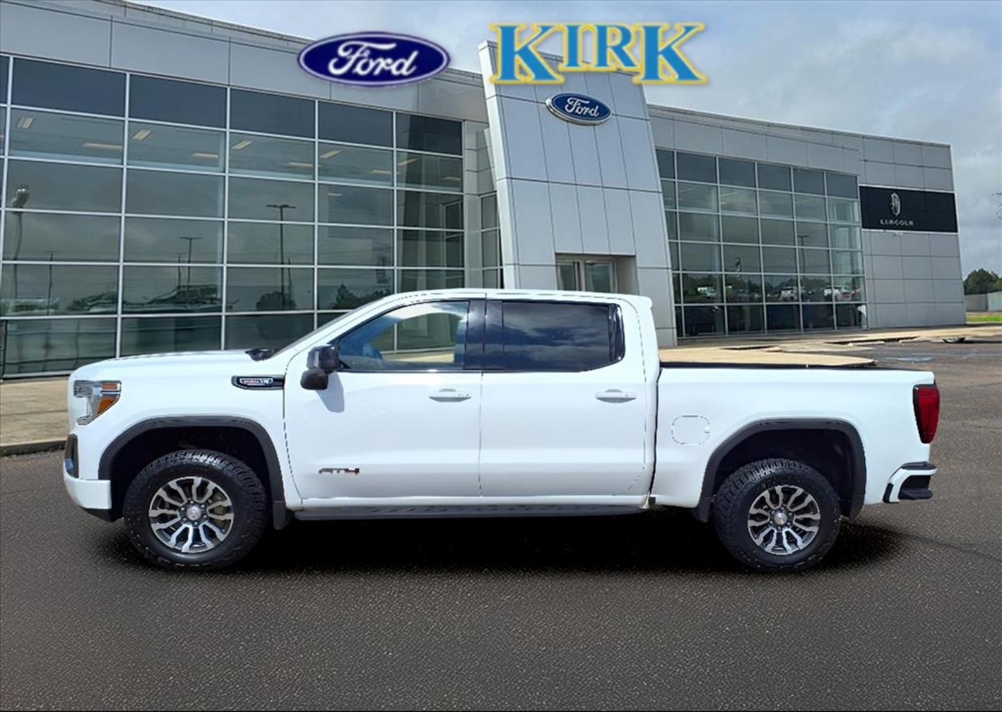 2021 GMC Sierra 1500 AT4's photo