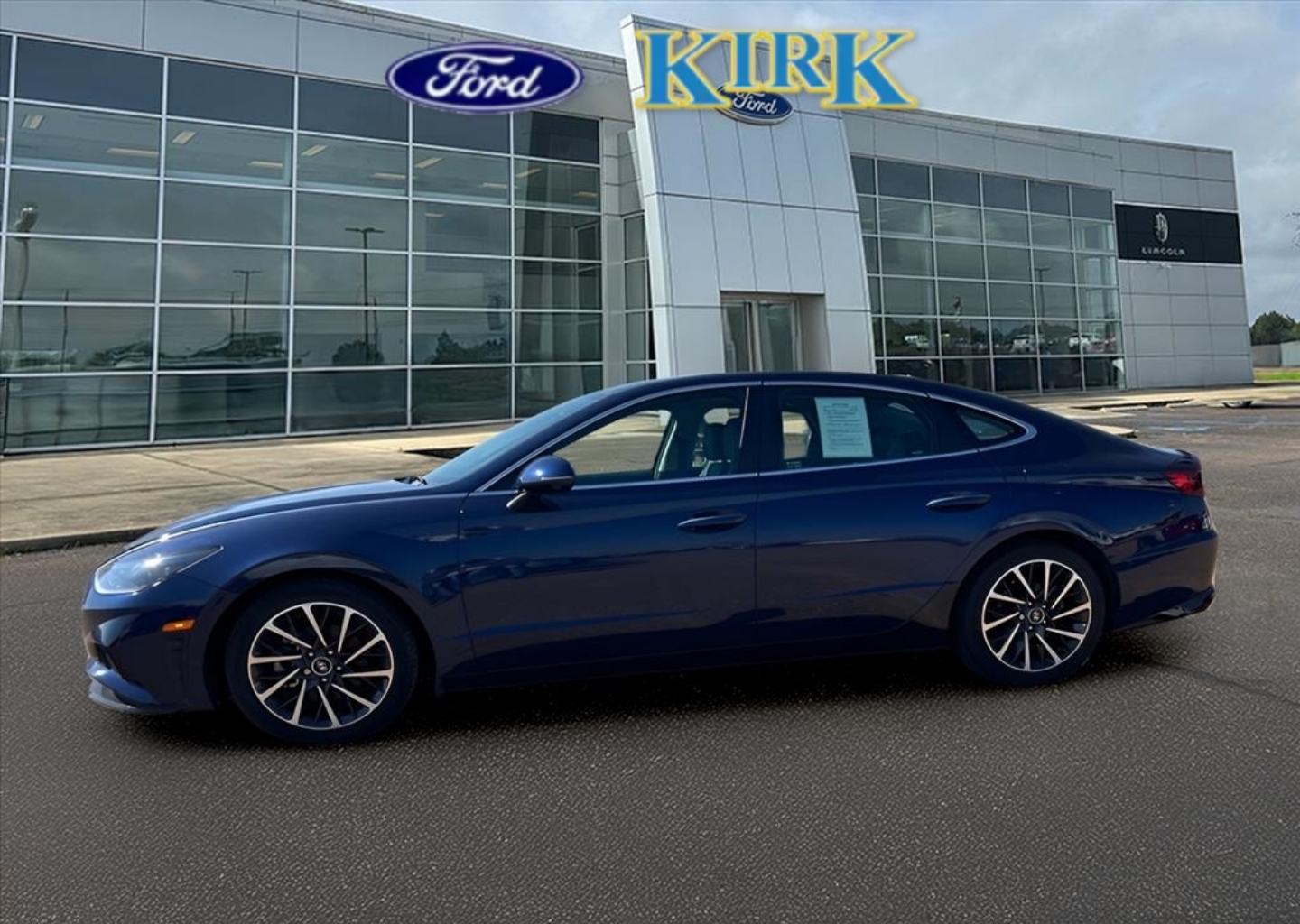 2022 Hyundai Sonata Limited's photo