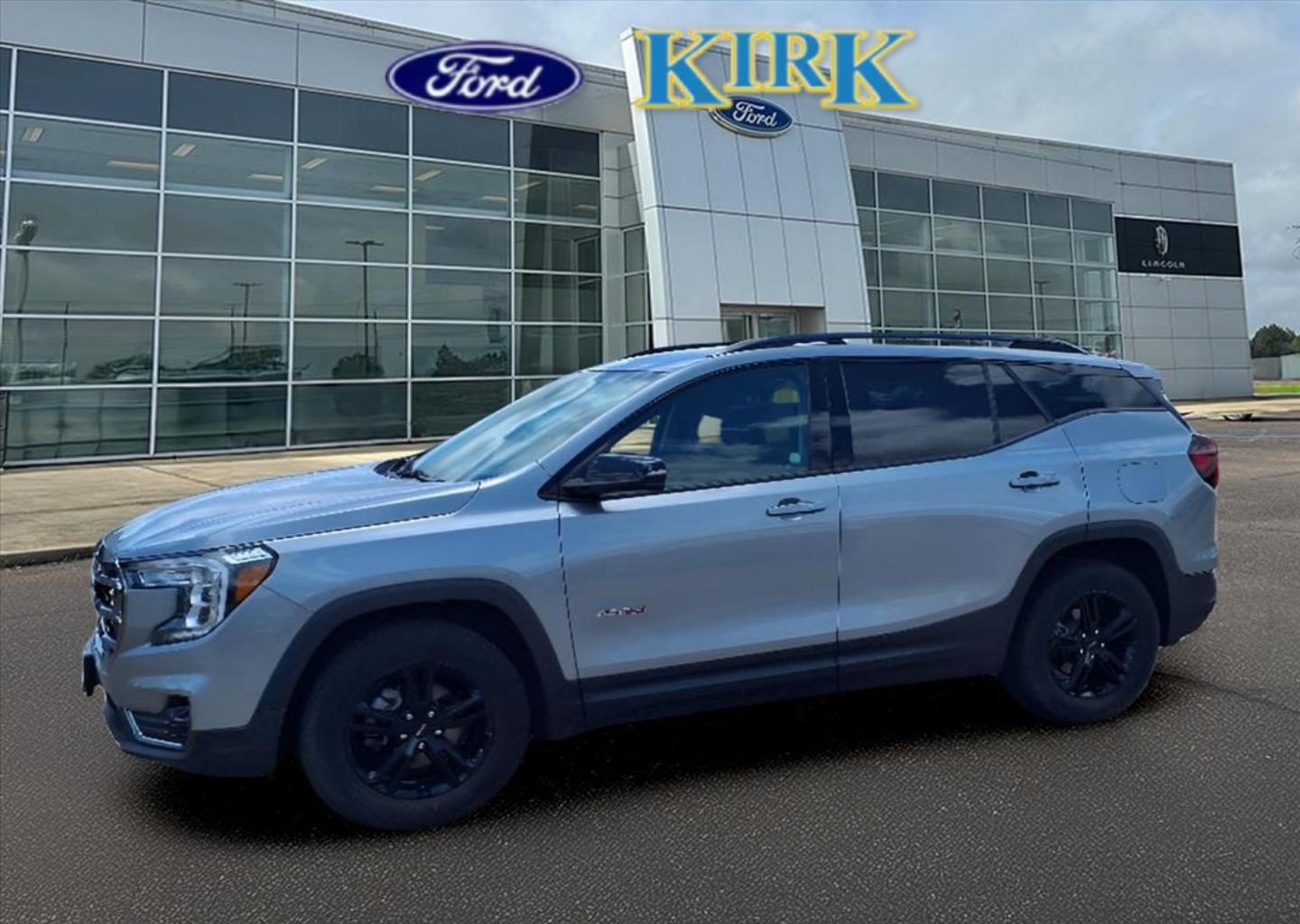 2023 GMC Terrain AT4's photo
