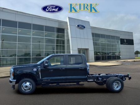 2025 Ford F-350 Super Duty XL