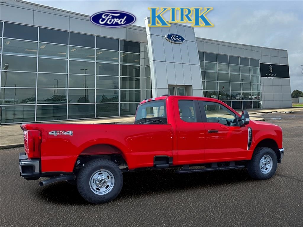 2025 Ford F-350 XL photo 4