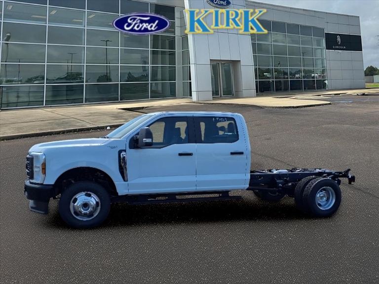 2025 Ford F-350 Super Duty XL