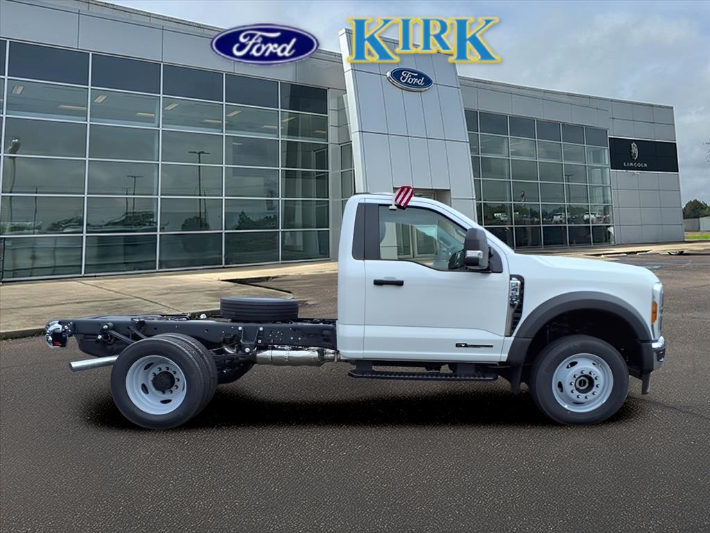 2025 Ford F-450 XL photo 3
