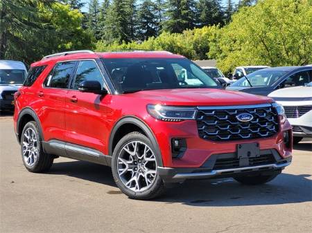 2025 Ford Explorer Platinum
