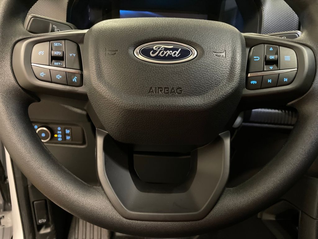 2025 Ford Ranger XL photo 8