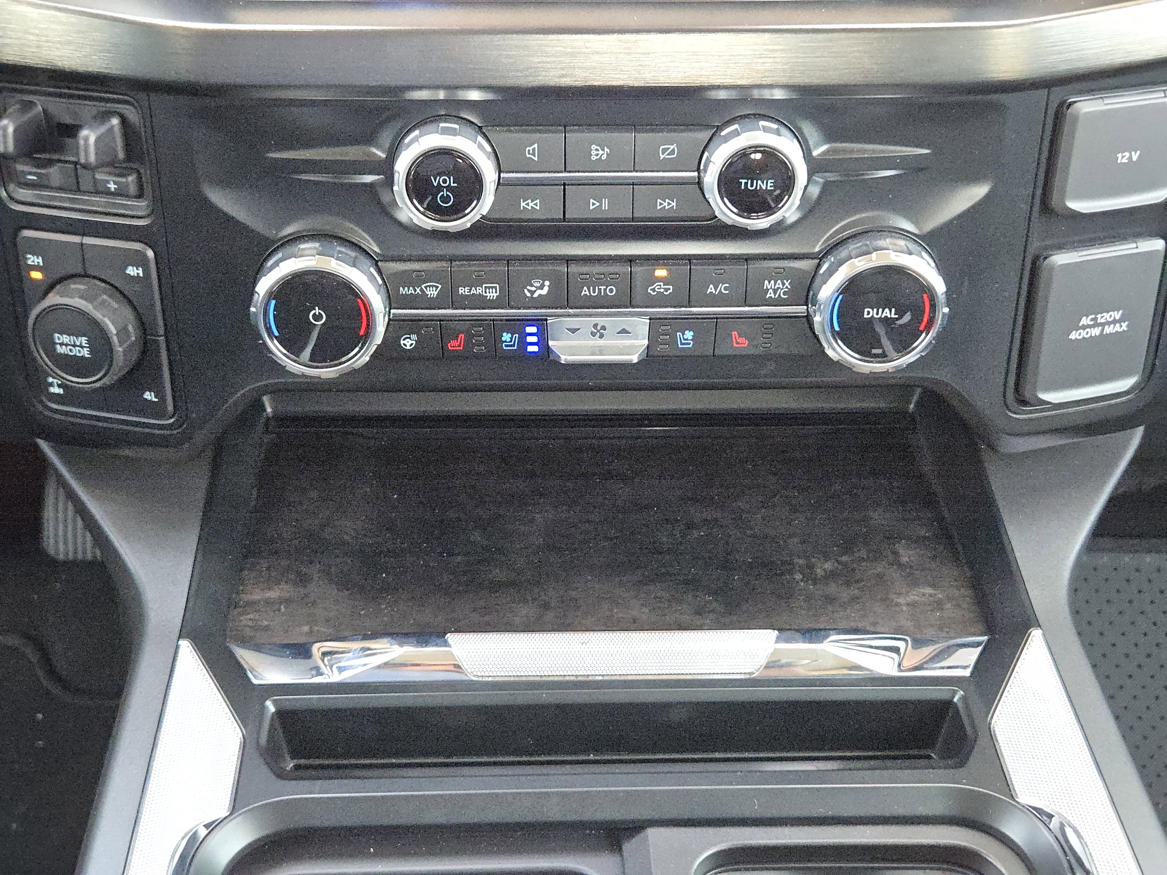 2023 Ford F-250 Lariat photo 16