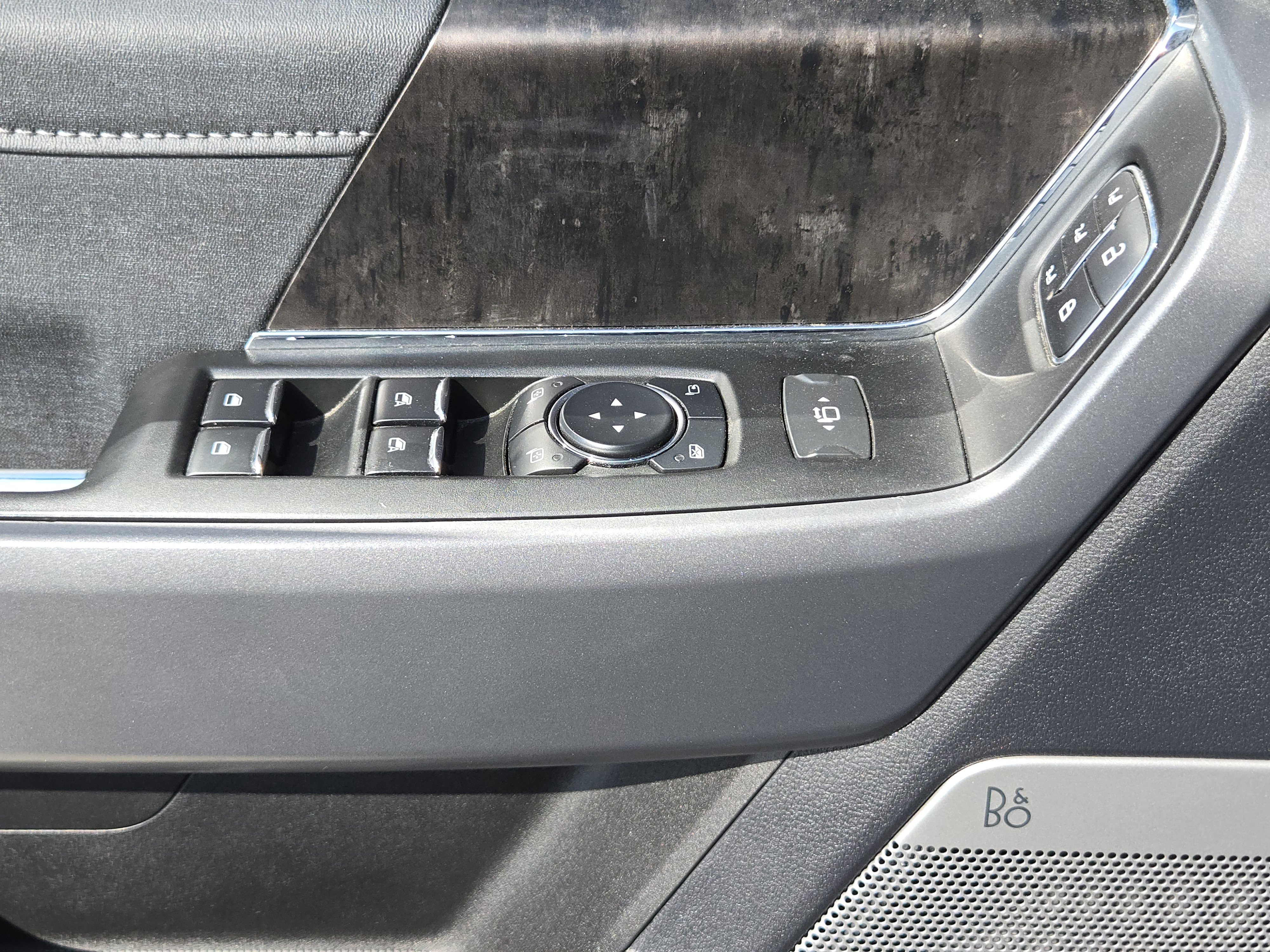 2023 Ford F-250 Lariat photo 19