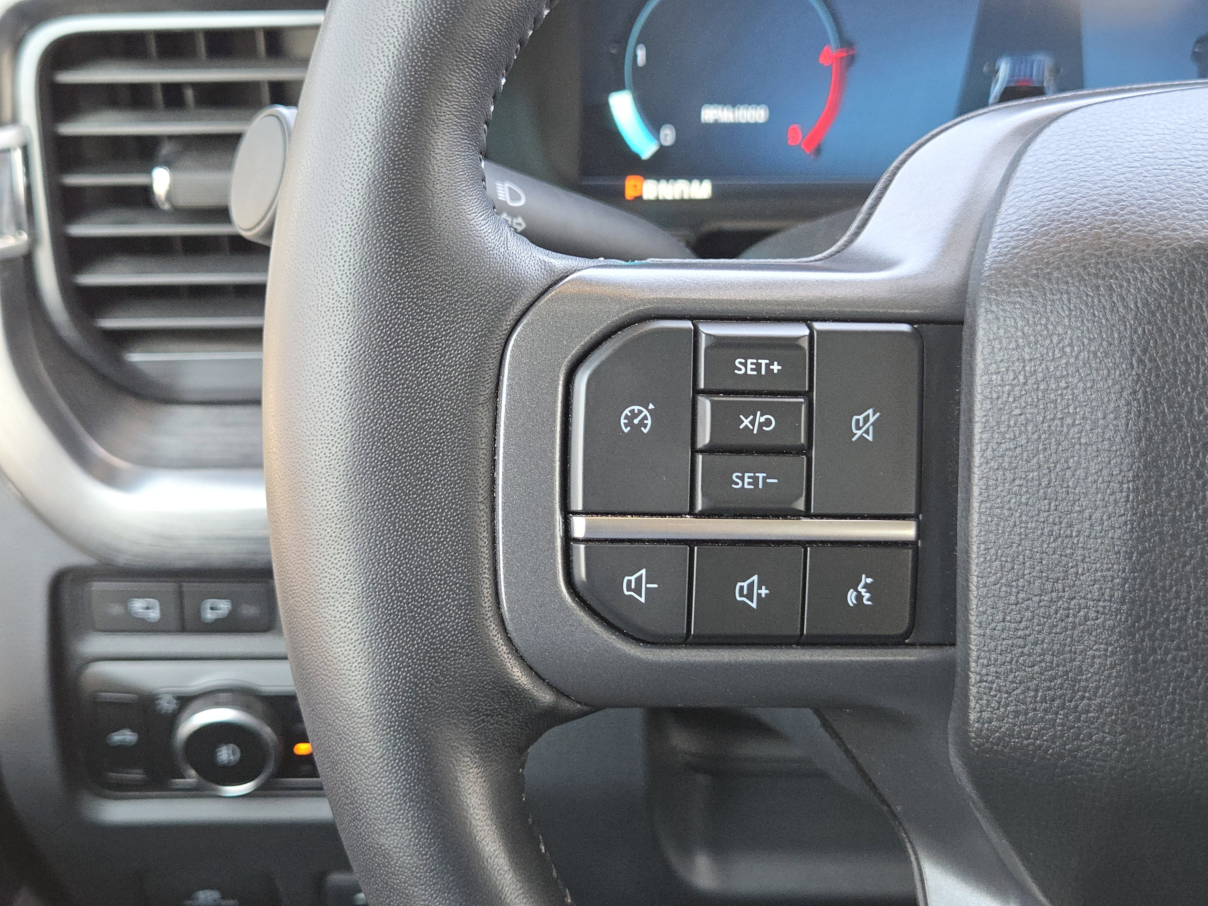 2023 Ford F-250 Lariat photo 25