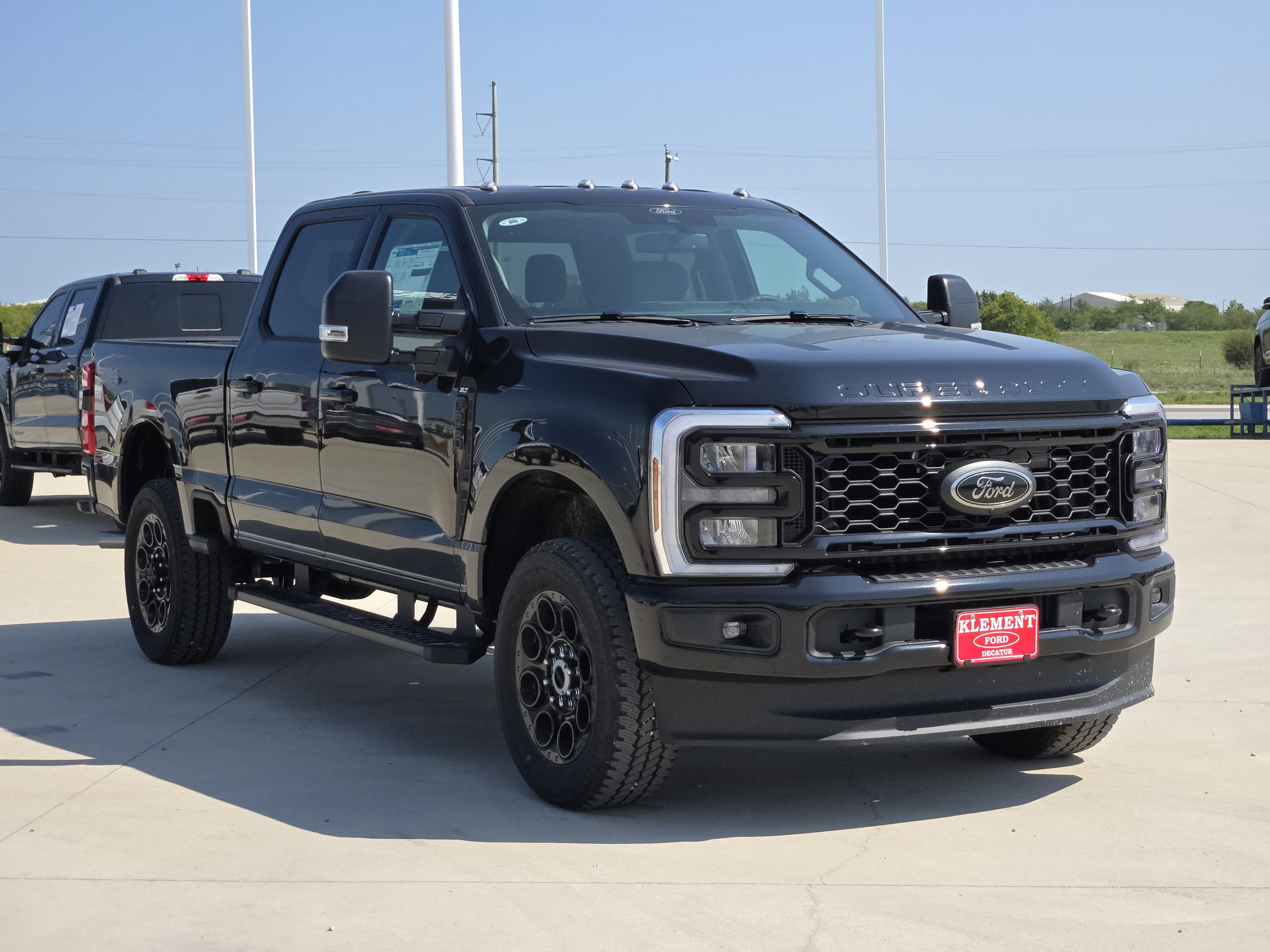 2026 Ford F-250 XLT photo 2