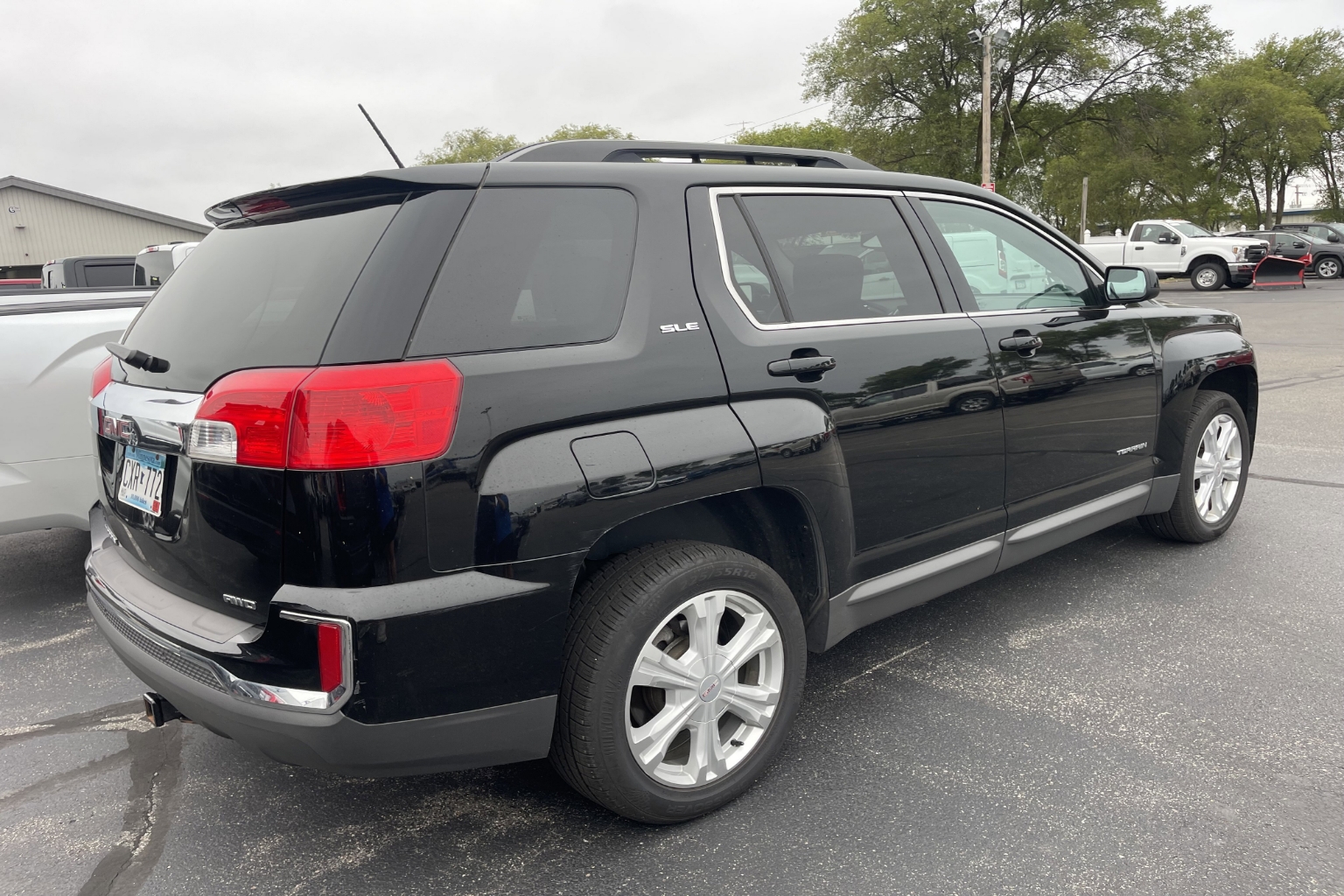 Used 2017 GMC Terrain SLE-2 with VIN 2GKFLTEK0H6230979 for sale in St. Cloud, Minnesota