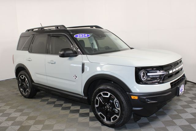 Used 2024 Ford Bronco Sport Outer Banks with VIN 3FMCR9C6XRRE99891 for sale in Kansas City