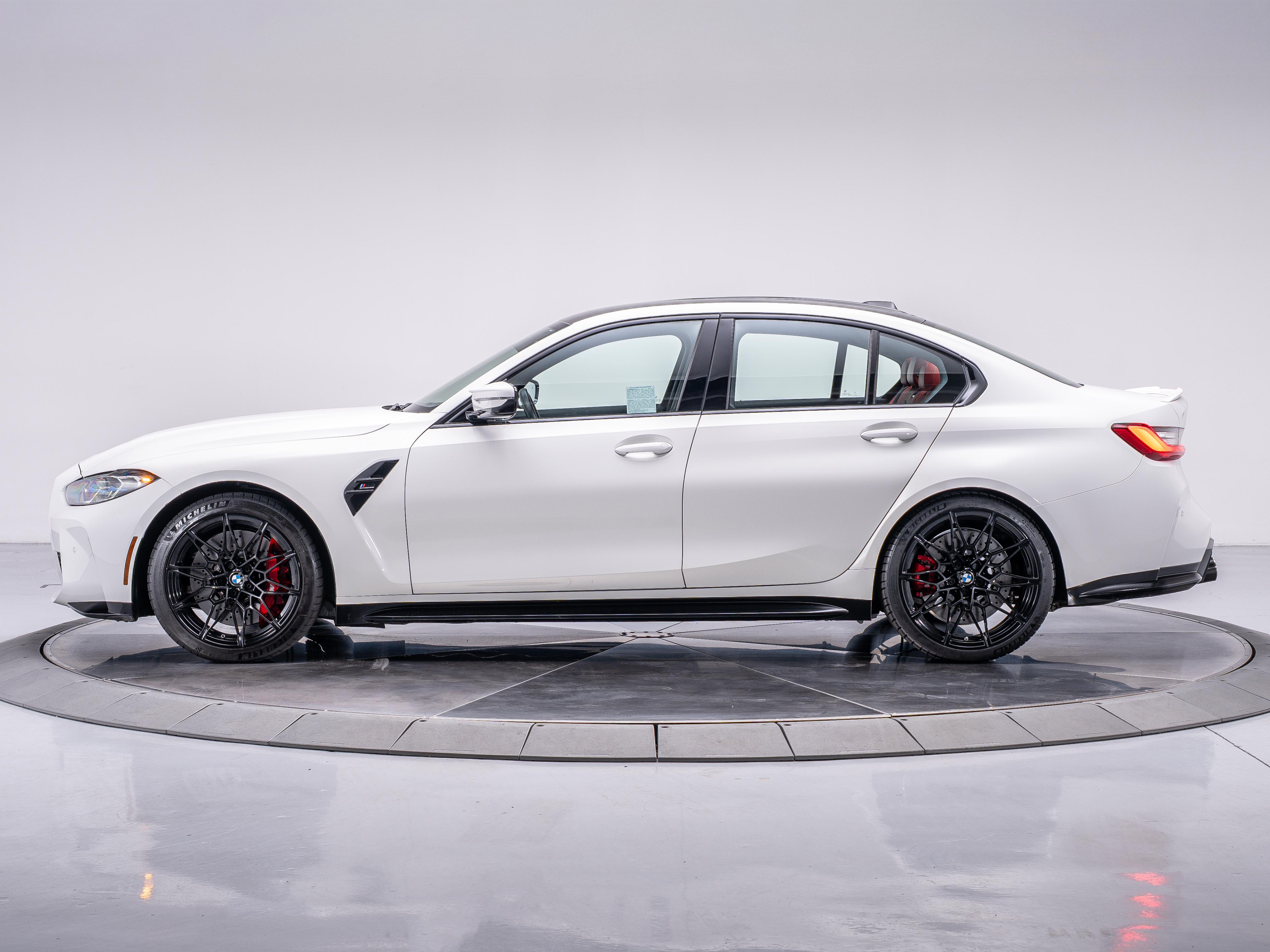 2024 Bmw M3 3 Sedan photo 2