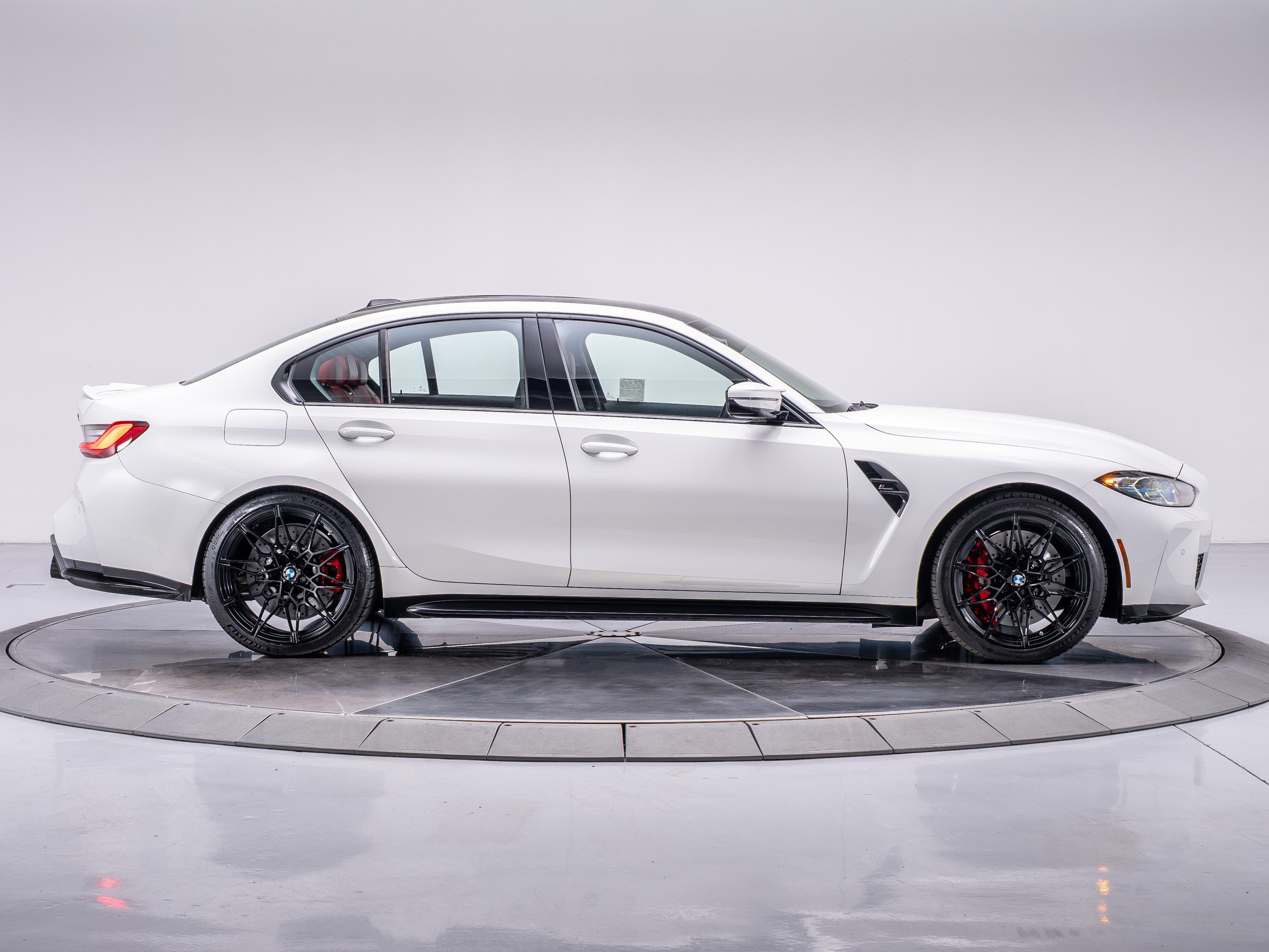 2024 Bmw M3 3 Sedan photo 3