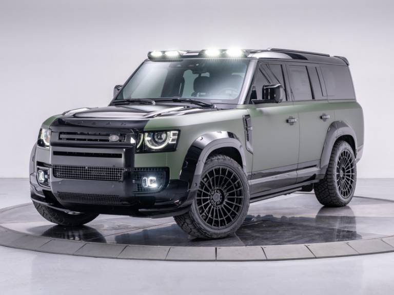 2025 Land Rover Defender 130 P500 V8