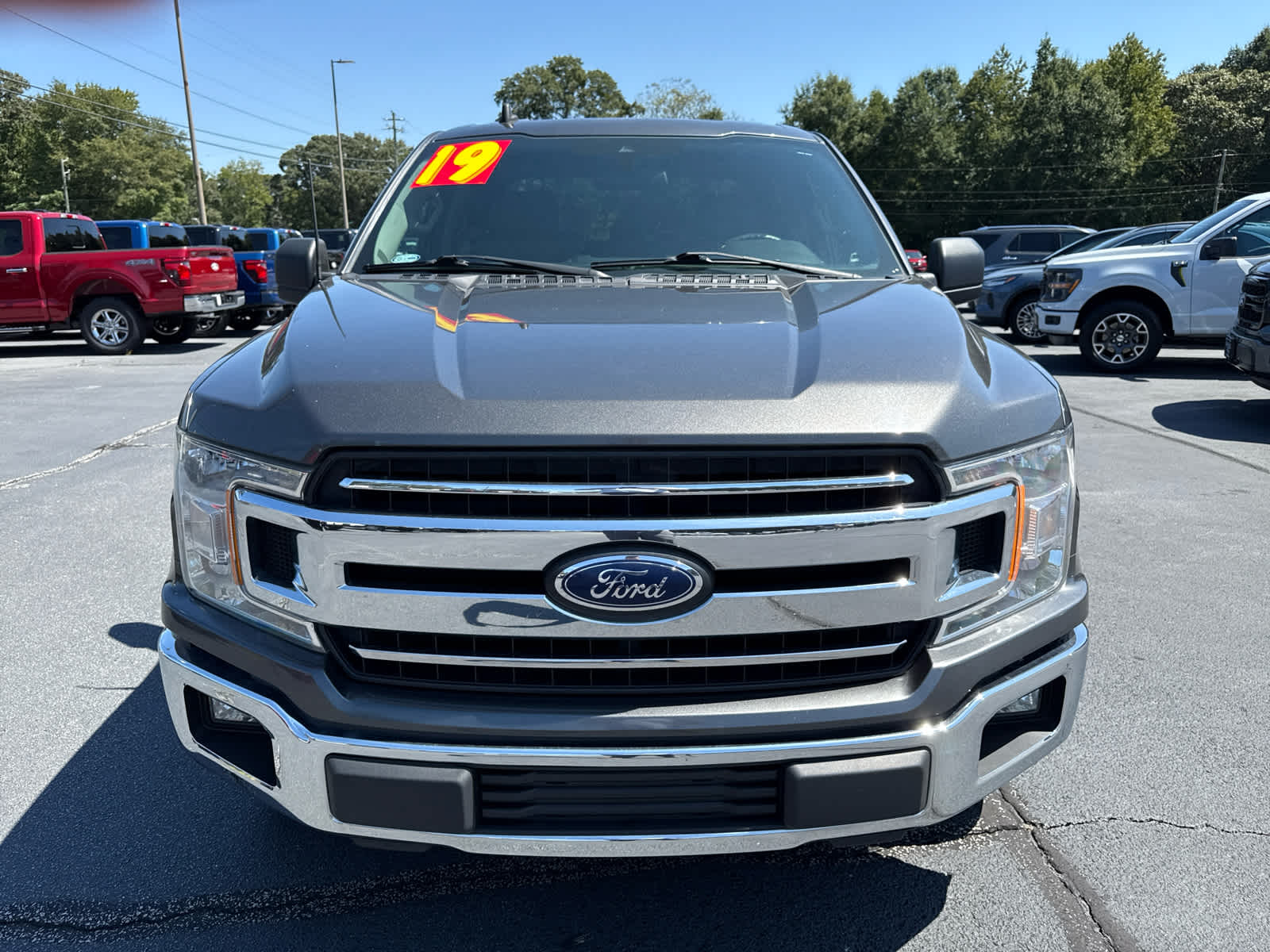 2019 Ford F-150 XLT photo 23